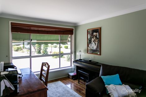 Property photo of 33 Courallie Drive Orange NSW 2800