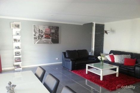 Property photo of 4 Faraday Crescent Pacific Pines QLD 4211