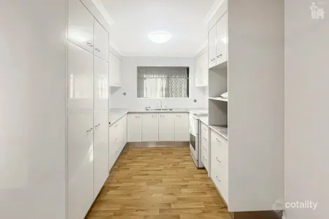 Property photo of 18 Sunset Crescent Torquay QLD 4655