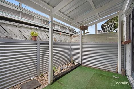 Property photo of 2/22 Central Street Labrador QLD 4215