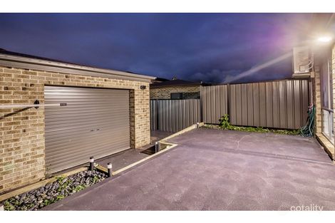 Property photo of 8 Kavanagh Lane Clyde North VIC 3978