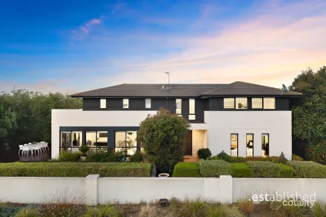 52 Signature Bvd, Point Cook, VIC 3030