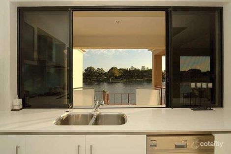 Property photo of 107 Sir Bruce Small Boulevard Benowa QLD 4217
