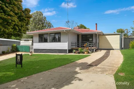 Property photo of 3 Phoenix Court Clare SA 5453
