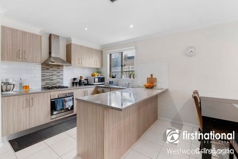 Property photo of 12 Comet Avenue Truganina VIC 3029