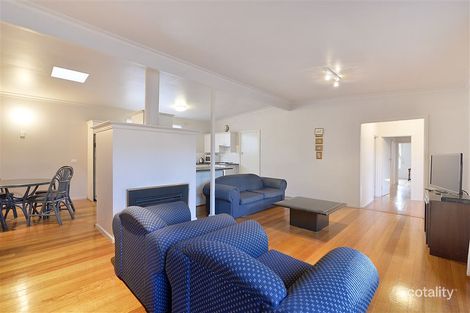 Property photo of 9 Larool Crescent Seaford VIC 3198