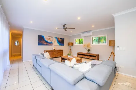 Property photo of 28 The Grove Nelly Bay QLD 4819