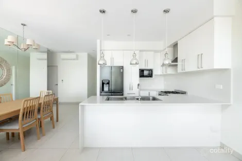 Property photo of 31 Kangaroo Point Road Kangaroo Point NSW 2224