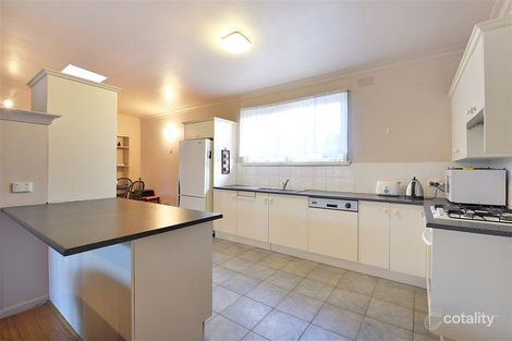 Property photo of 9 Larool Crescent Seaford VIC 3198