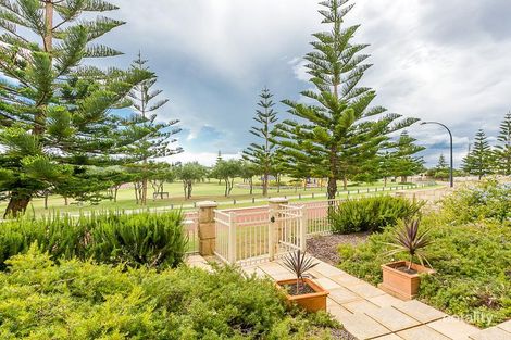 Property photo of 4 Halmstad Circle Mindarie WA 6030