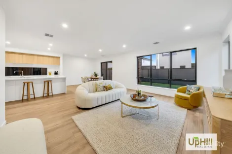 Property photo of 10 Copabella Circuit Clyde North VIC 3978