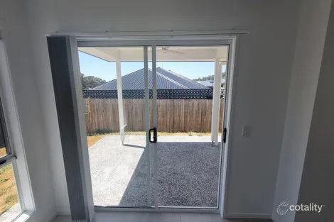 Property photo of 20 Clarence Place Plainland QLD 4341