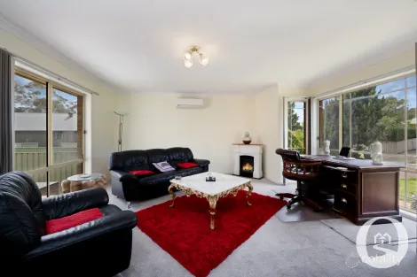 Property photo of 12 Allott Court Spring Gully VIC 3550