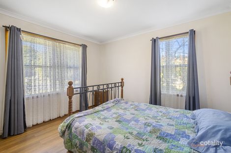 24 Hamilton Cres, Corryong, VIC 3707