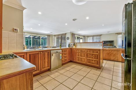 Property photo of 18 Goldfinch Way Orange NSW 2800