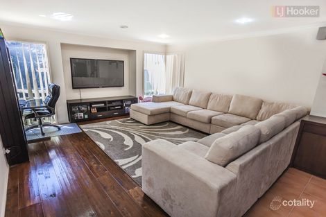 Property photo of 15 Mulberry Pass Craigieburn VIC 3064