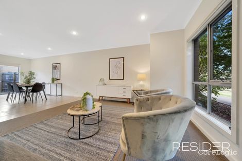Property photo of 10 Lawn Walk Mernda VIC 3754