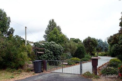 24 George St, Little Grove, WA 6330