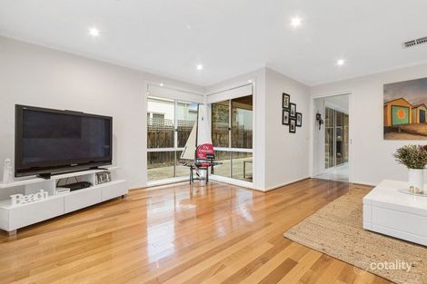 Property photo of 35 Airlie Grove Seaford VIC 3198