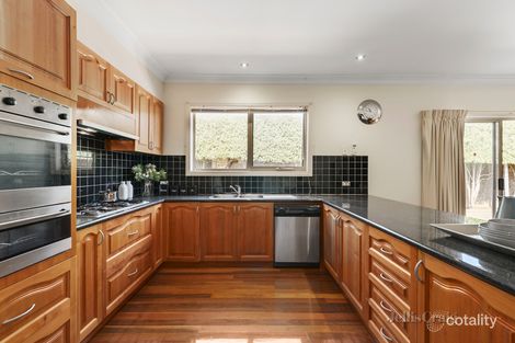 Property photo of 1 Shirvington Place Donvale VIC 3111