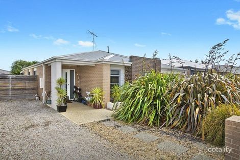 Property photo of 17 Centreside Drive Torquay VIC 3228