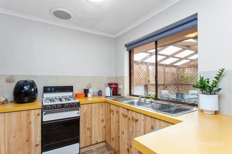 17 Tracy Way, Morphett Vale, SA 5162