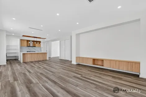 Property photo of 14 Salento Street Mount Duneed VIC 3217