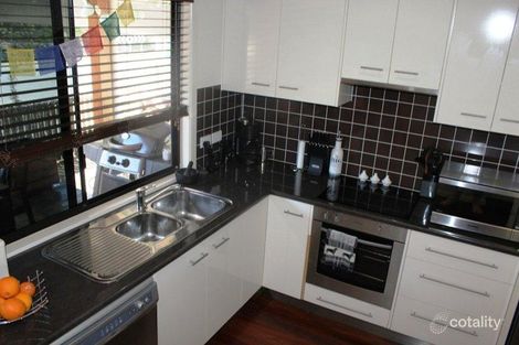 Property photo of 1/2 Paperbark Place Emerald QLD 4720