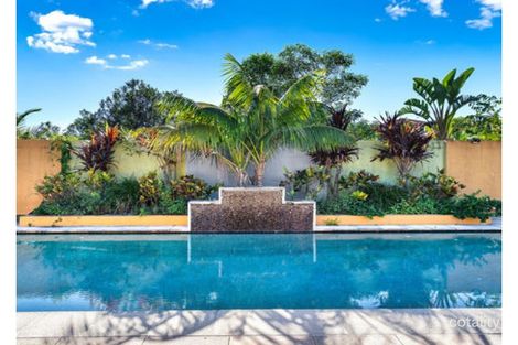Property photo of 31 Nottinghill Gate Drive Arundel QLD 4214