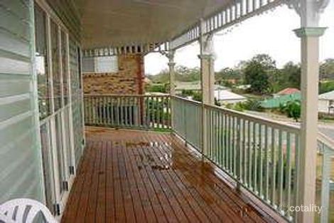 Property photo of 40 Hillenvale Avenue Arana Hills QLD 4054