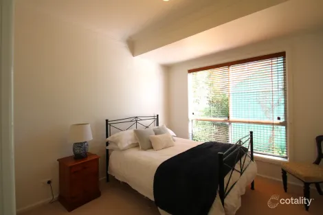 Property photo of 9 Franklin Road Orange NSW 2800