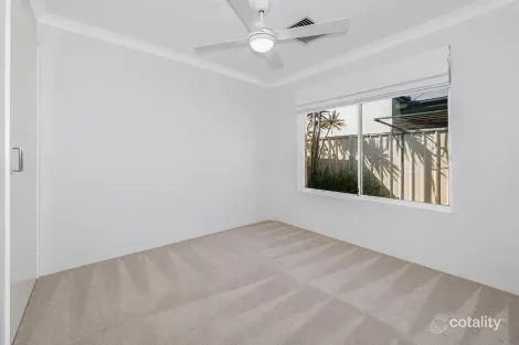 Property photo of 5 Alpina Bend Canning Vale WA 6155