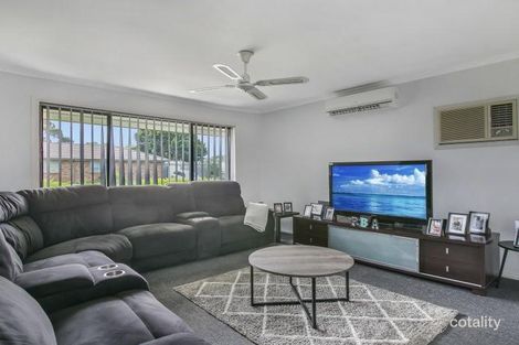 Property photo of 33 Bernborough Avenue Cranbourne West VIC 3977