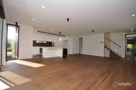 2/49 Spray St, Elwood, VIC 3184