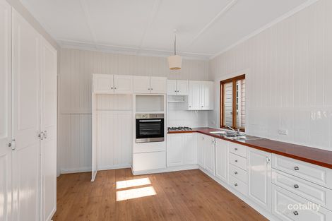 Property photo of 44 Hockings Street Holland Park West QLD 4121