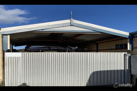 Property photo of 30 Dumaresq Loop Quinns Rocks WA 6030