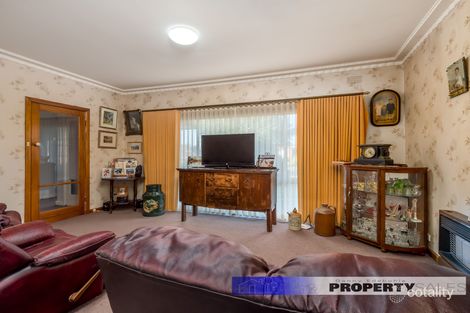 Property photo of 3 Durham Road Newborough VIC 3825