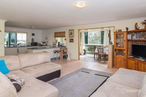 Property photo of 2 Powers Street Burnett Heads QLD 4670