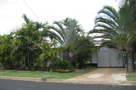 1 Lawson Dr, Moranbah, QLD 4744