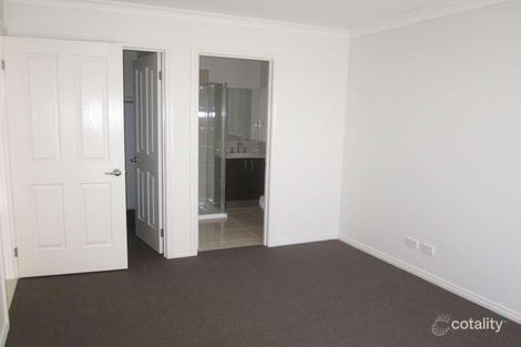 Property photo of 44 Tamborine Avenue Point Cook VIC 3030