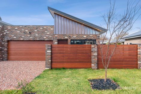 2/82 Dixon Dr, Holder, ACT 2611