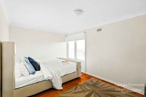 Property photo of 8 Gossamer Place Macquarie Fields NSW 2564