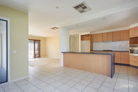 Property photo of 3 Grenoble Close Spring Gully VIC 3550