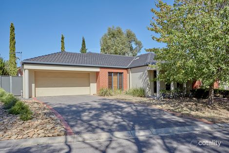Property photo of 3 Grenoble Close Spring Gully VIC 3550