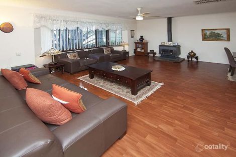 Property photo of 1 Pinebrook Gardens Forrestfield WA 6058