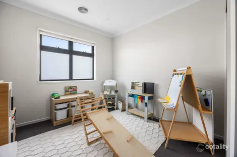 Property photo of 2 Integral Street Clyde VIC 3978