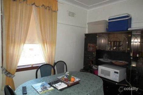 Property photo of 18 Gallop Avenue Parkes NSW 2870