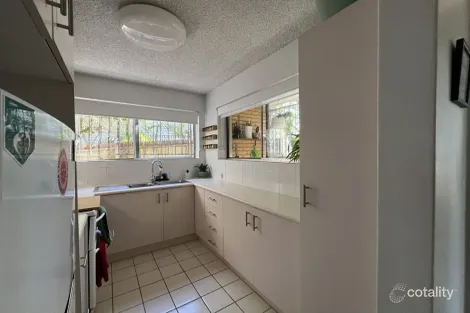 Property photo of 2/17 Albert Street Annerley QLD 4103