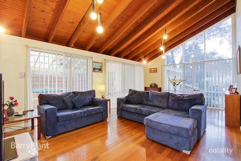 Property photo of 15 Mowbray Drive Wantirna South VIC 3152