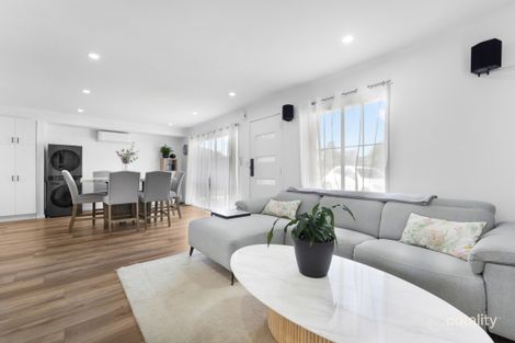 Property photo of 21 Lansell Drive Cranbourne North VIC 3977